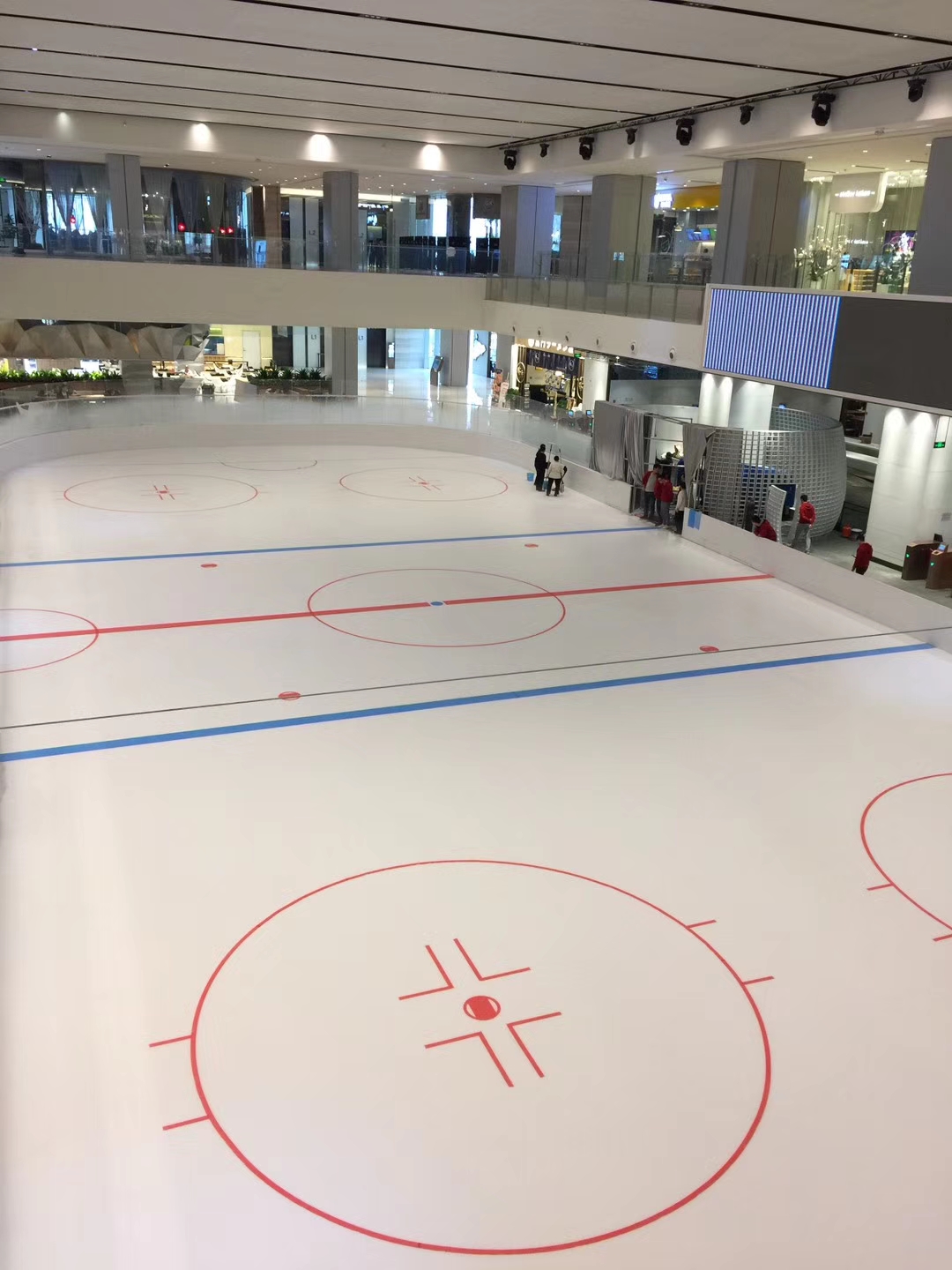 Ice Rink at IFS Chongqing_大零重慶IFS溜冰場008.jpg